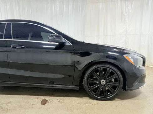 Used 2019 Mercedes-Benz CLA 250 4MATIC image 4