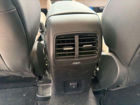 Used 2020 Ford Escape SEL FWD image 12