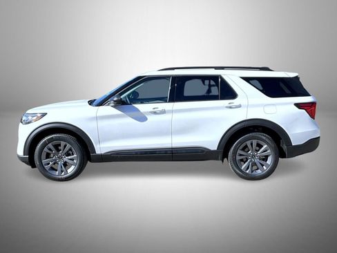 New 2026 Ford Explorer Active w/ Active Comfort Package image 8