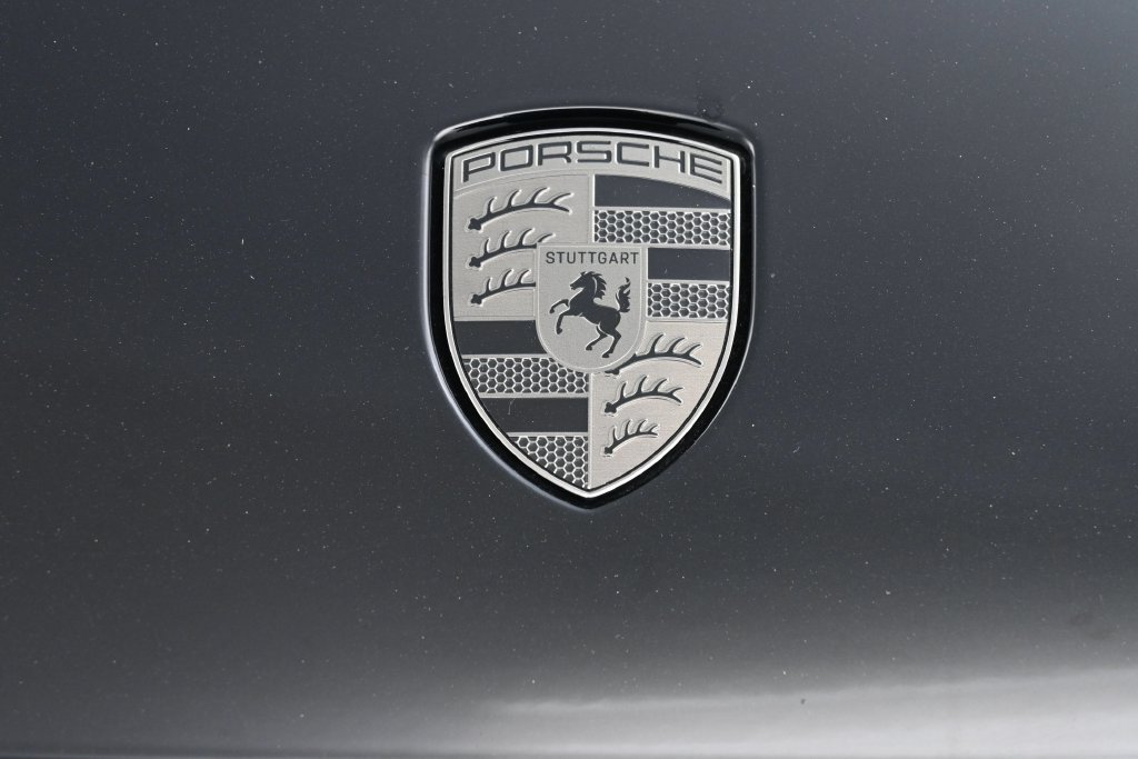 Certified 2026 Porsche Cayenne Turbo AWD/4WD image 30