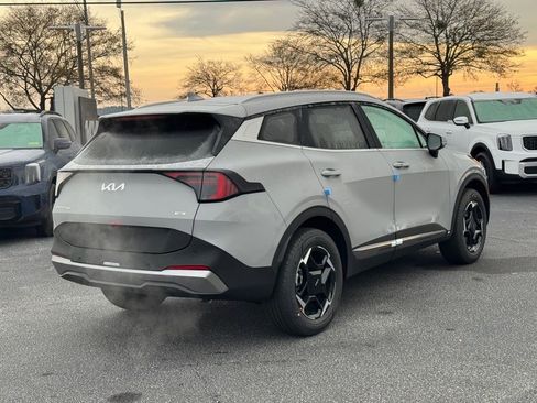 New 2026 Kia Sportage EX AWD/4WD image 3