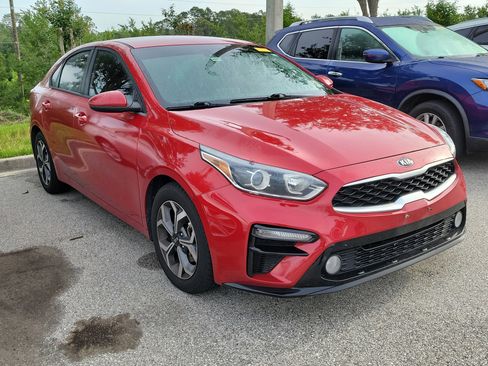 Used 2019 Kia Forte LXS FWD image 2