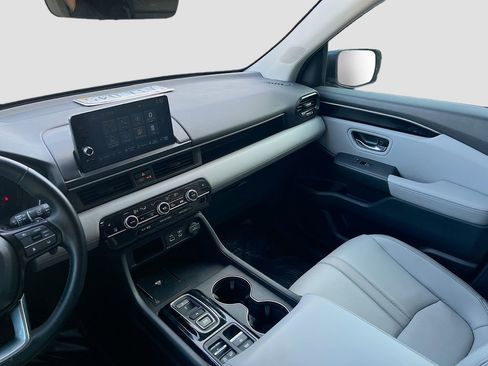 Used 2025 Honda Pilot EX-L image 23