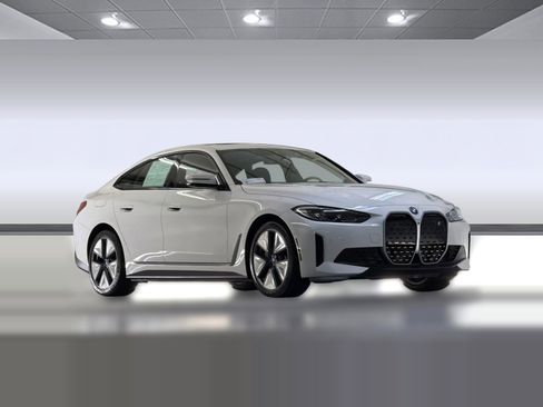 Used 2023 BMW i4 eDrive40 w/ Premium Package RWD image 6