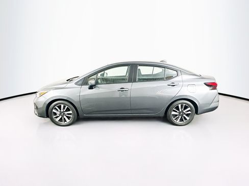 Used 2025 Nissan Versa SV FWD image 4