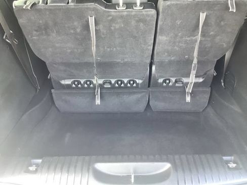 Used 2025 Chrysler Pacifica Limited FWD image 15