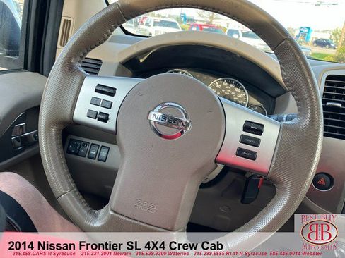 Used 2014 Nissan Frontier SL w/ SL Moonroof Package AWD/4WD image 18
