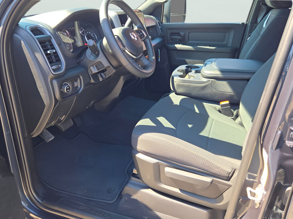 New 2027 RAM 3500 Tradesman AWD/4WD image 26
