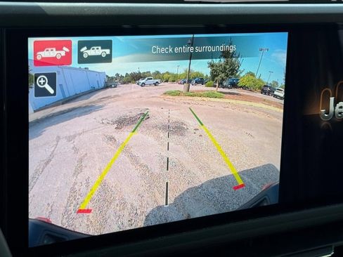Used 2025 Jeep Gladiator Mojave w/ Safety Group AWD/4WD image 23