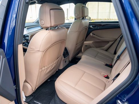 New 2026 Porsche Macan S image 24