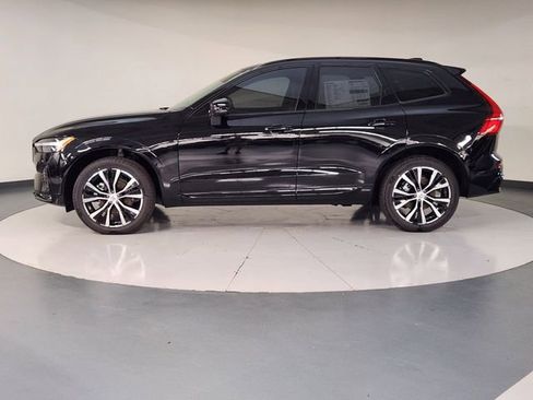 New 2025 Volvo XC60 B5 Plus w/ Climate Package image 5