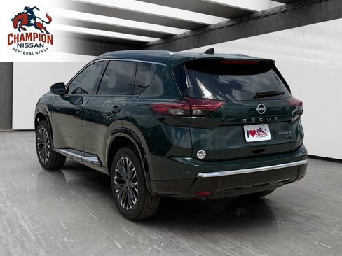 New 2026 Nissan Rogue Platinum AWD/4WD image 3
