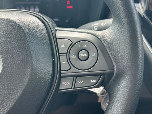 Used 2026 Toyota Corolla LE image 33