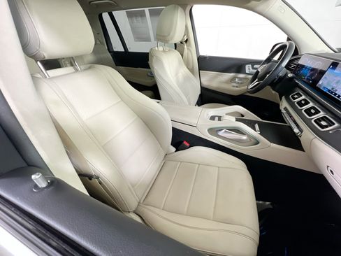 Used 2021 Mercedes-Benz GLS 450 4MATIC image 29