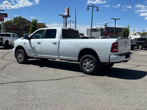 Used 2024 RAM 3500 Laramie AWD/4WD image 4