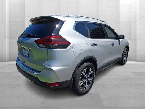 Used 2019 Nissan Rogue SV w/ Premium Package AWD/4WD image 6