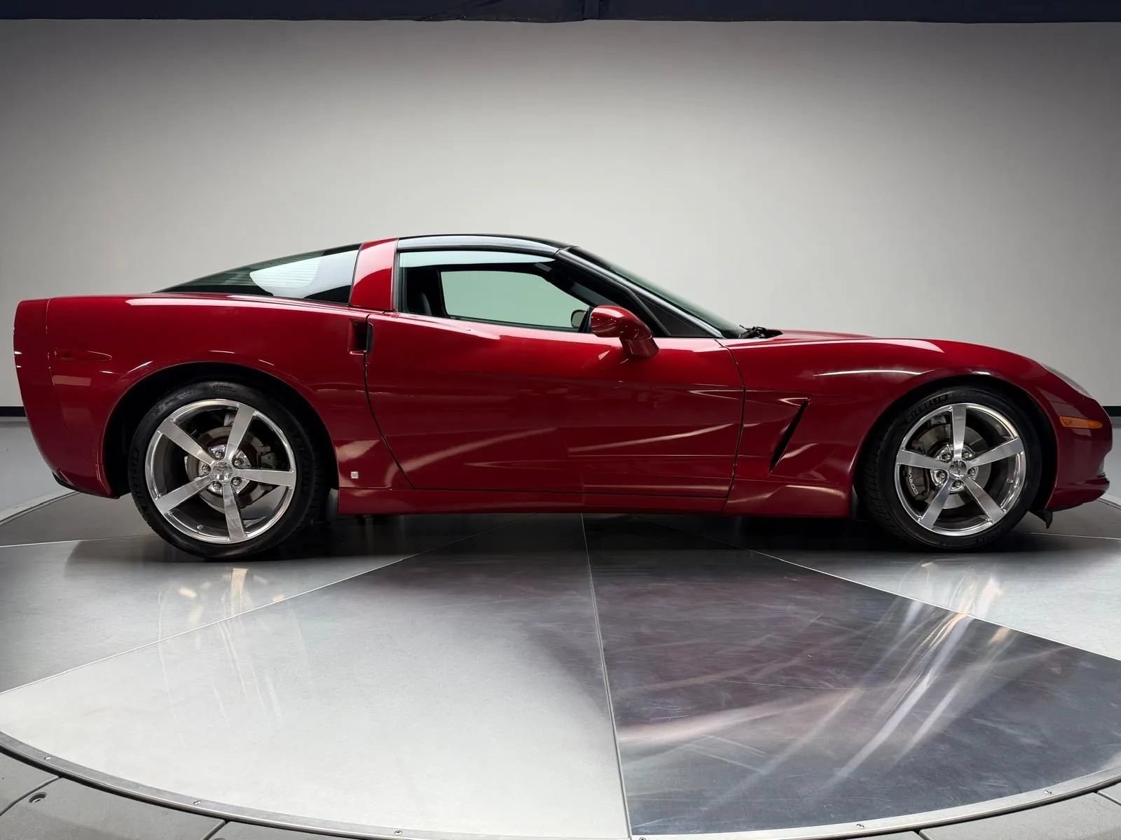 Used 2009 Chevrolet Corvette Coupe RWD image 6