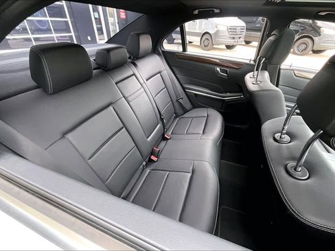 Used 2016 Mercedes-Benz E 350 Sedan image 16