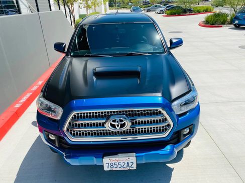Used 2016 Toyota Tacoma TRD Sport RWD image 6
