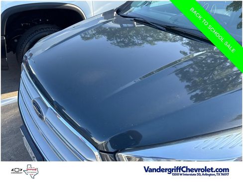 Used 2019 Ford Escape SEL AWD/4WD image 2