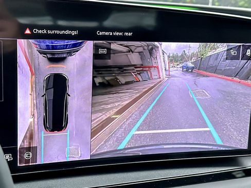 New 2025 Audi Q6 e-tron Premium Plus image 19