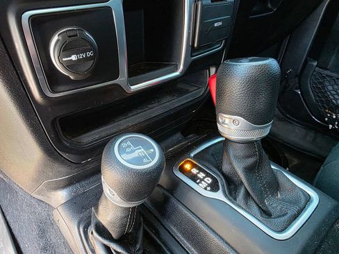 Used 2020 Jeep Wrangler Unlimited Sport AWD/4WD image 9