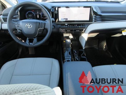 New 2026 Toyota Camry XLE image 5