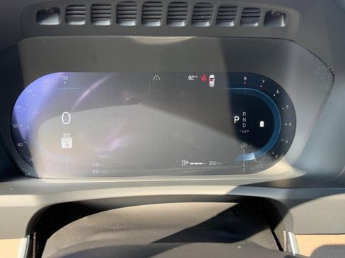 Certified 2025 Volvo XC90 B6 Plus image 20