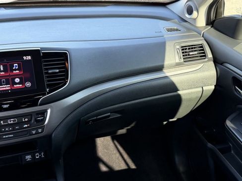 Used 2023 Honda Ridgeline Sport image 15