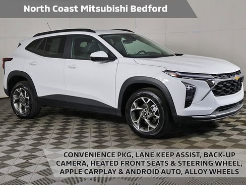 Used 2025 Chevrolet Trax LT w/ LT Convenience Package FWD image 1