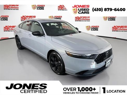 Used 2025 Honda Accord SE image 1