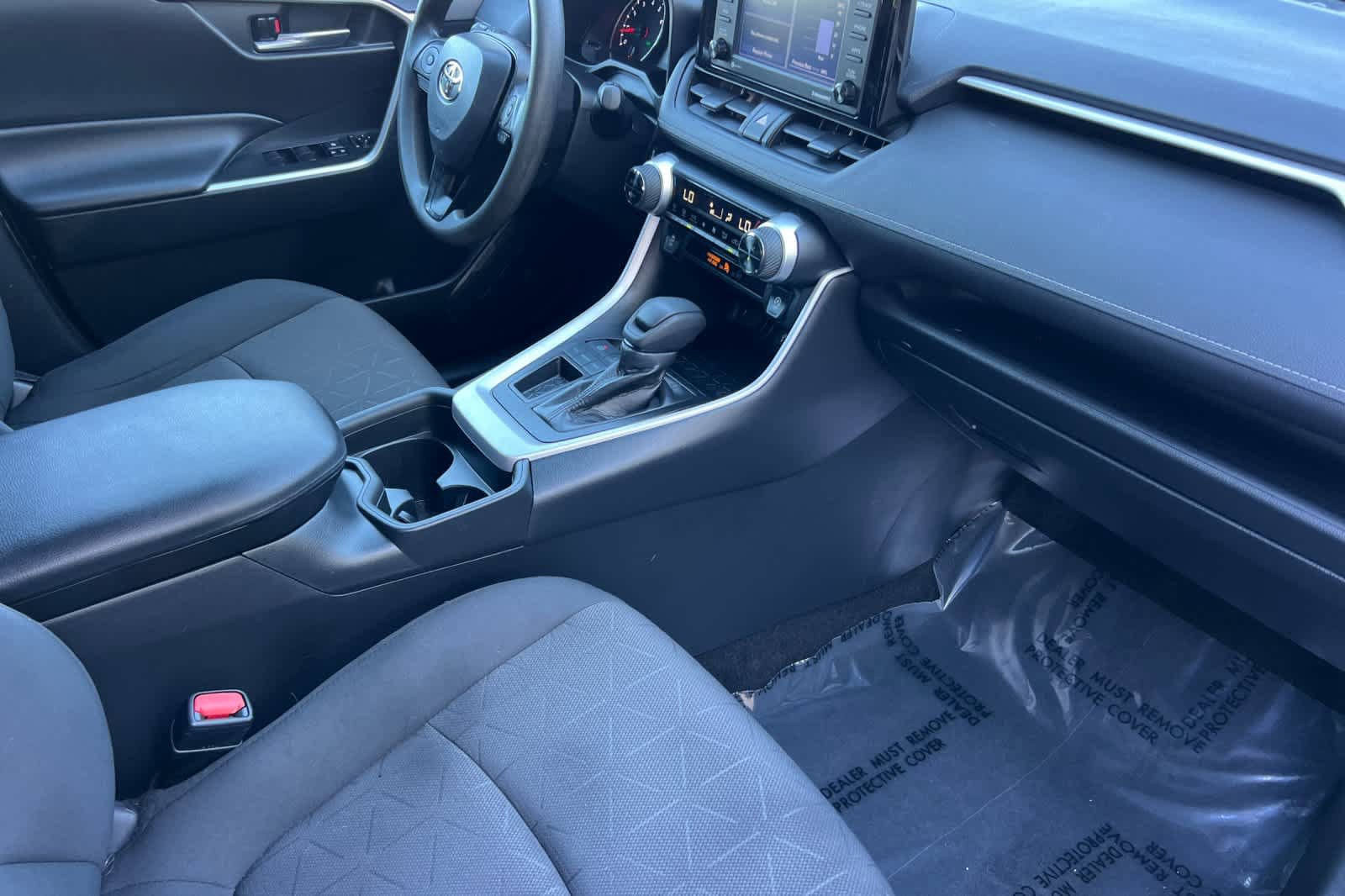 Certified 2021 Toyota RAV4 XLE FWD image 17