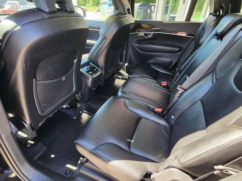 Used 2019 Volvo XC90 T6 Momentum w/ Advanced Package AWD/4WD image 12