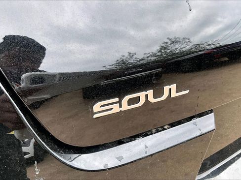 Used 2023 Kia Soul EX FWD image 31