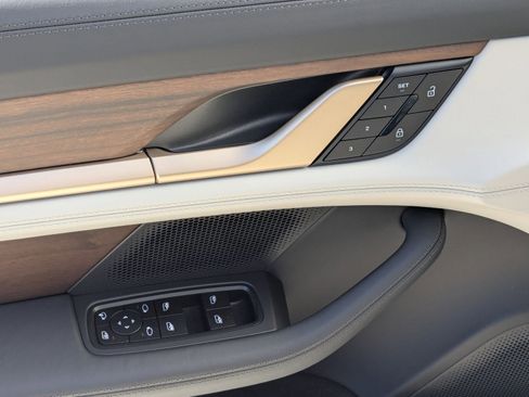 New 2026 Porsche Taycan 4S image 14