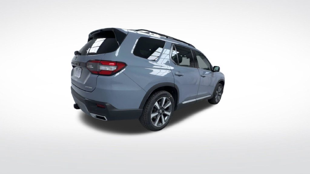 Used 2025 Honda Pilot Touring image 9