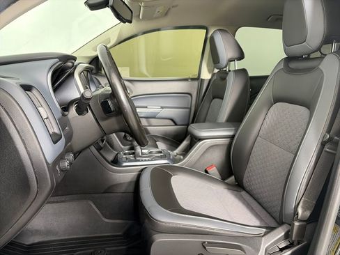 Used 2019 Chevrolet Colorado Z71 w/ LPO, Premium Interior Package image 11