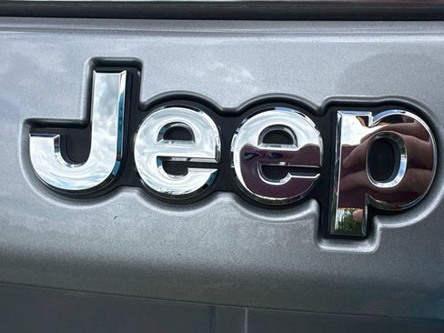 Used 2022 Jeep Compass Limited w/ Sun and Sound Group AWD/4WD image 17