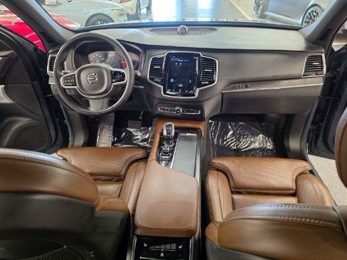 Used 2021 Volvo XC90 T8 Inscription Expression AWD/4WD image 9