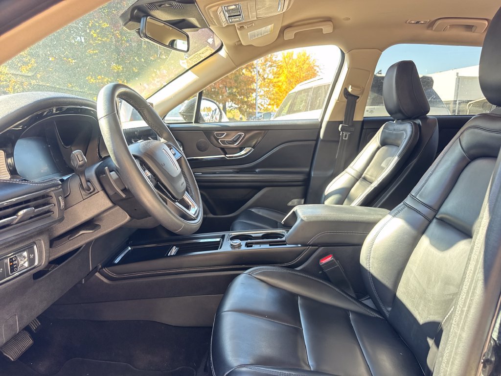 Used 2023 Lincoln Corsair AWD image 13