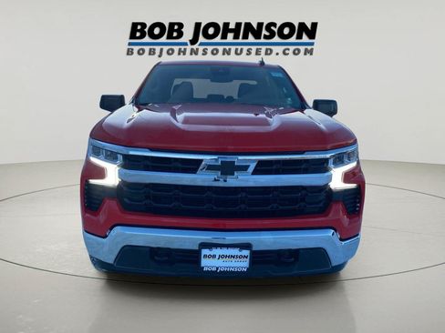 Used 2023 Chevrolet Silverado 1500 LT AWD/4WD image 2