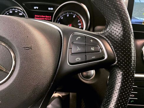 Used 2019 Mercedes-Benz GLA 250 image 18