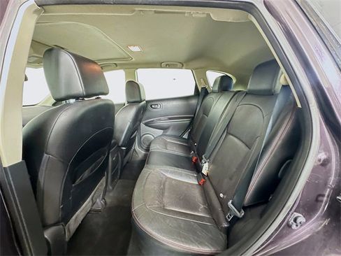 Used 2013 Nissan Rogue SL image 26