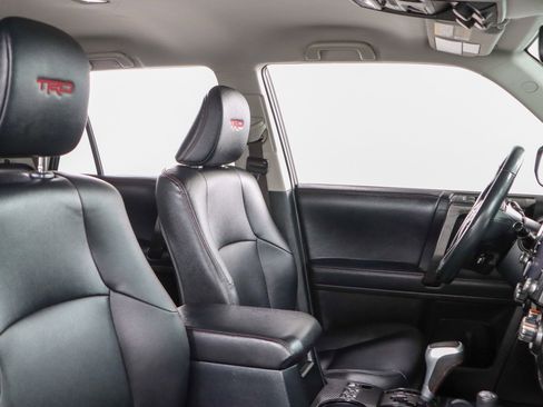 Used 2023 Toyota 4Runner TRD Off-Road Premium image 27