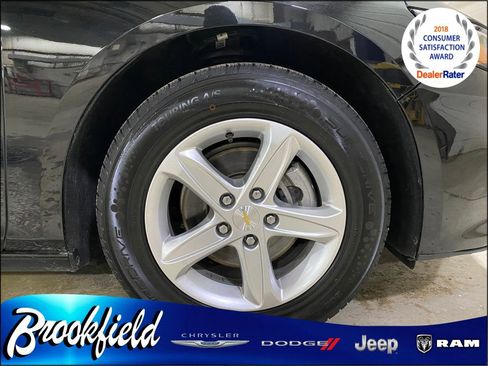 Used 2023 Chevrolet Malibu LS image 9