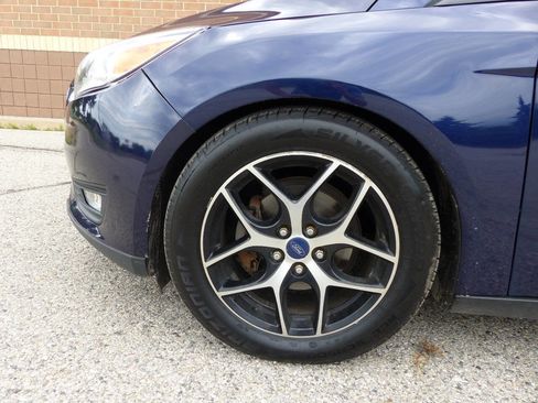 Used 2017 Ford Focus SEL FWD image 15