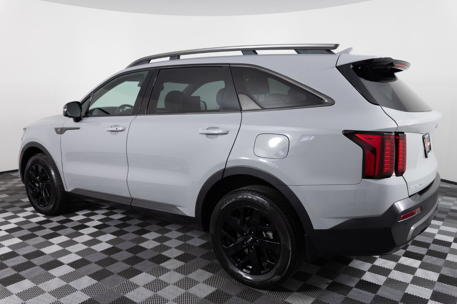 Used 2023 Kia Sorento S w/ Panoramic Sunroof Package AWD/4WD image 4