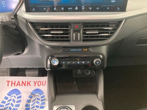 Used 2024 Ford Escape Platinum AWD/4WD image 12