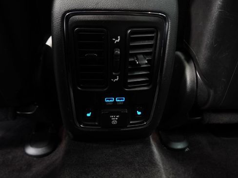 Used 2018 Jeep Grand Cherokee Limited AWD/4WD image 17