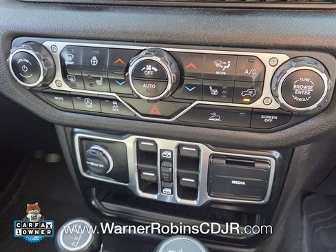 Used 2024 Jeep Wrangler Unlimited Sport w/ Convenience Group AWD/4WD image 18